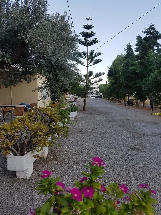 Oasis Studios Ag Pantes Agioi Pandes Buitenkant foto